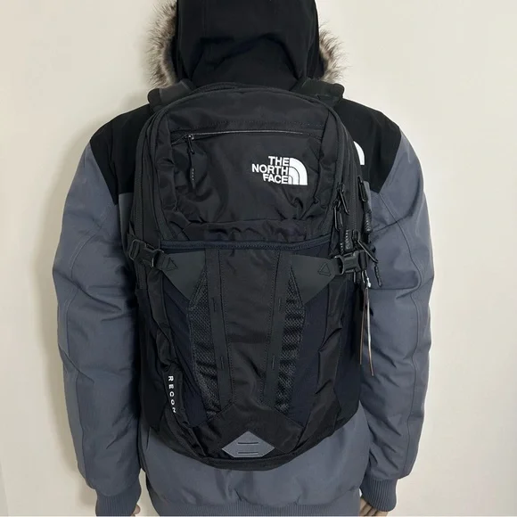backpack travel sale Traveler's Choice Markham versatile aesthetic Product_type:Backpack Color:Backwater Trek Bicycle Price Trek